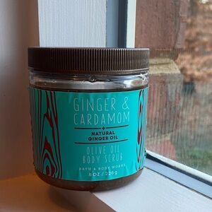 Bath & Body Works Ginger and Cardamom olive oil body scrub